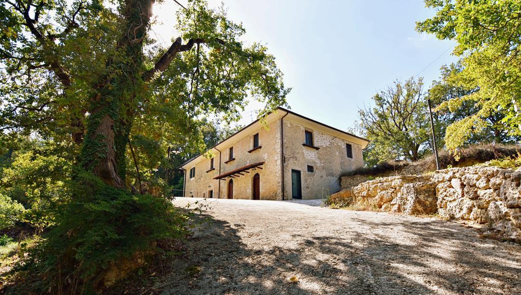 Chalet Colle Lo Zoppo Арпино Экстерьер фото